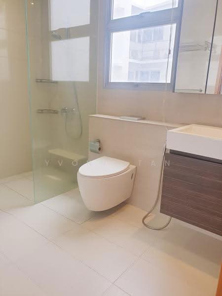 Prive, 37 Punggol Field, Hougang / Punggol / Sengkang, 2 Bedrooms, 883 sqft, Condominium For Sale, by Yvonne Tan, 500290676 - Bathroom - PropertyGuru.com.sg