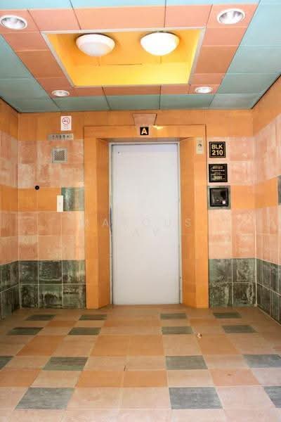 210 Ang Mo Kio Avenue 3, 210 Ang Mo Kio Avenue 3, Ang Mo Kio / Bishan / Thomson, Room Rental, 120 sqft, HDB Flat For Rent, by Marcus Tay, 500290678 - Entrance - PropertyGuru.com.sg