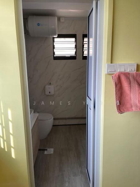 417 Tampines Street 41, 417 Tampines Street 41, Pasir Ris / Tampines, 2 Bedrooms, 646 sqft, HDB Flat For Sale, by James Yeo, 500290684 - Bathroom - PropertyGuru.com.sg