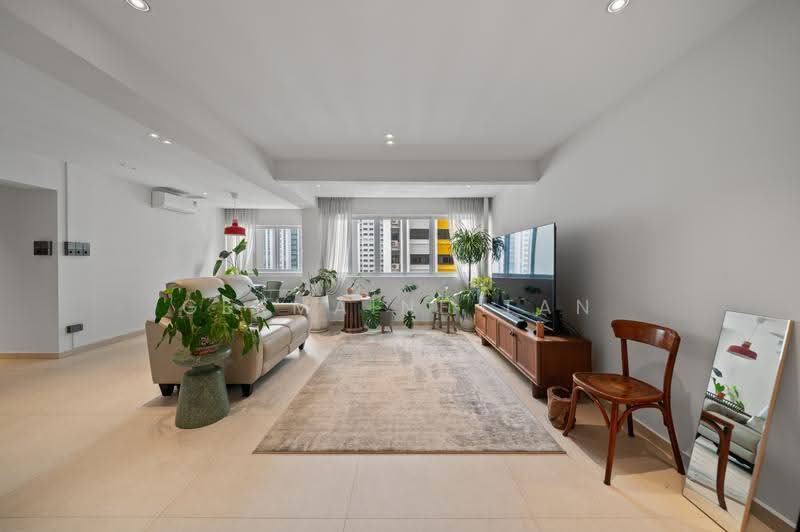 154 Gangsa Road, 154 Gangsa Road, Dairy Farm / Bukit Panjang / Choa Chu Kang, 3 Bedrooms, 1,302 sqft, HDB Flat For Sale, by Germaine Tan, 500290686 - Living Room - PropertyGuru.com.sg