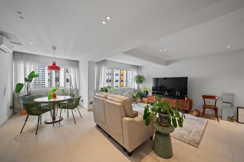 154 Gangsa Road, 154 Gangsa Road, Dairy Farm / Bukit Panjang / Choa Chu Kang, 3 Bedrooms, 1,302 sqft, HDB Flat For Sale, by Germaine Tan, 500290686 - Living Room - PropertyGuru.com.sg
