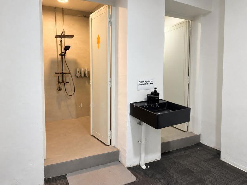 Lavender Street, Farrer Park / Serangoon Rd, 1,302 sqft, Shop / Shophouse For Rent, by Joey Tan, 500290687 - Bathroom - CommercialGuru.com.sg