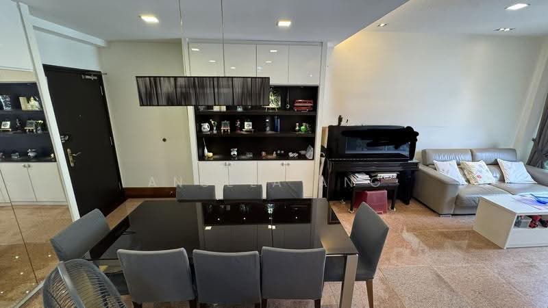 Springdale Condo, 51 Hindhede Walk, Clementi Park / Upper Bukit Timah, 3 Bedrooms, 1,152 sqft, Condominium For Sale, by Angela Ang, 500290715 - Dining Room - PropertyGuru.com.sg