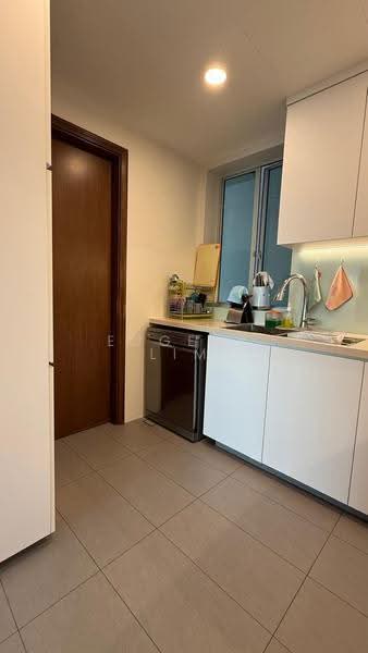 Guilin View, 26 Bukit Batok Street 52, Dairy Farm / Bukit Panjang / Choa Chu Kang, 3 Bedrooms, 1,281 sqft, Condominium For Sale, by Eugene Lim, 500290716 - Kitchen - PropertyGuru.com.sg