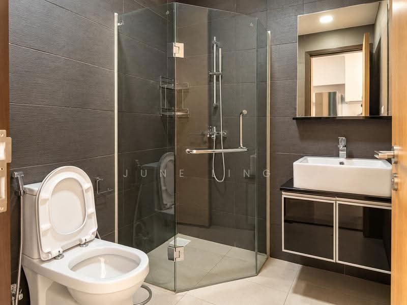 Suites@Braddell, 56 Braddell Road, Macpherson / Potong Pasir, 2 Bedrooms, 861 sqft, Apartment For Sale, by June Ling, 500290718 - Bathroom - PropertyGuru.com.sg