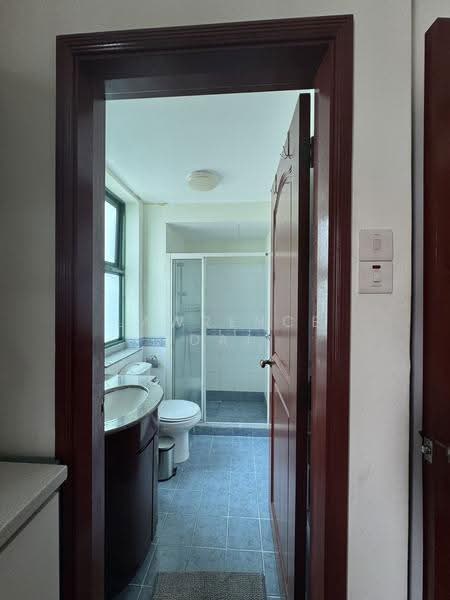 D'Manor, 95 Tanah Merah Kechil Avenue, Bedok / Upper East Coast, Studio, 250 sqft, Terraced House For Rent, by Lawrence Dai, 500290741 - Bathroom - PropertyGuru.com.sg