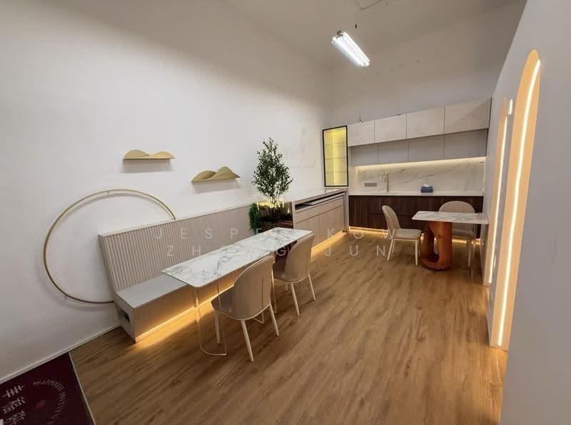 Ubi Techpark, 10 Ubi Crescent, Eunos / Geylang / Paya Lebar, 1,109 sqft, Light Industrial (B1) For Sale, by Jesper Kow Zhong Jun, 500290742 - Kitchen - CommercialGuru.com.sg