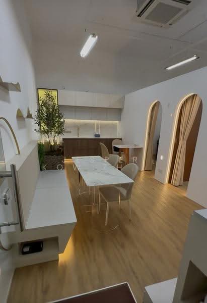 Ubi Techpark, 10 Ubi Crescent, Eunos / Geylang / Paya Lebar, 1,109 sqft, Light Industrial (B1) For Sale, by Jesper Kow Zhong Jun, 500290742 - Kitchen - CommercialGuru.com.sg