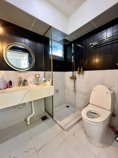 405A Northshore Drive, 405A Northshore Drive, Hougang / Punggol / Sengkang, 3 Bedrooms, 1,011 sqft, HDB Flat For Sale, by Farhan Erwin Joko, 500290748 - Bathroom - PropertyGuru.com.sg