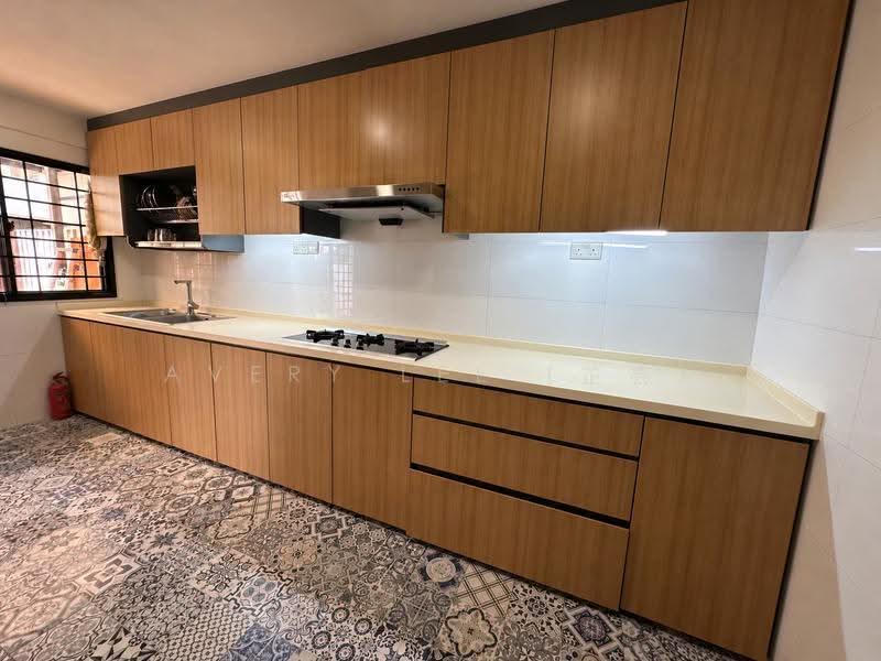 Renovated terrace Kovan Hougang Serangoon mrt, Kovan MRT D19, Hougang / Punggol / Sengkang, 5 Bedrooms, 2,460 sqft, Terraced House For Sale, by Avery Lee (芷芸), 500290757 - PropertyGuru.com.sg