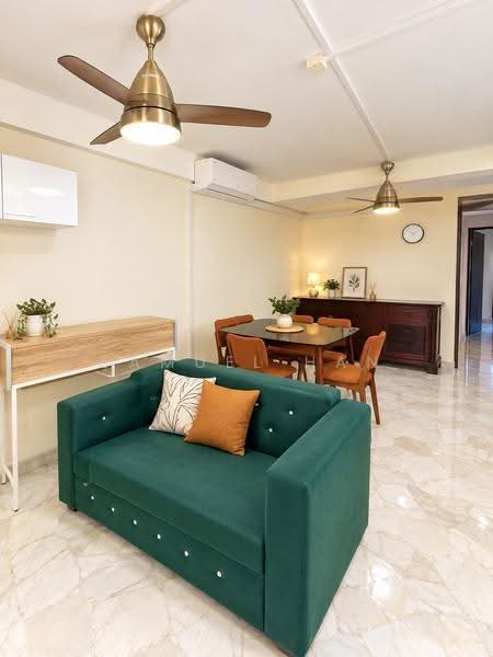 22 Havelock Road, 22 Havelock Road, Alexandra / Commonwealth, 2 Bedrooms, 688 sqft, HDB Flat For Sale, by Samuel Han, 500290773 - Living Room - PropertyGuru.com.sg