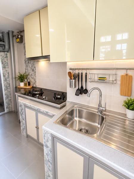 22 Havelock Road, 22 Havelock Road, Alexandra / Commonwealth, 2 Bedrooms, 688 sqft, HDB Flat For Sale, by Samuel Han, 500290773 - Kitchen - PropertyGuru.com.sg