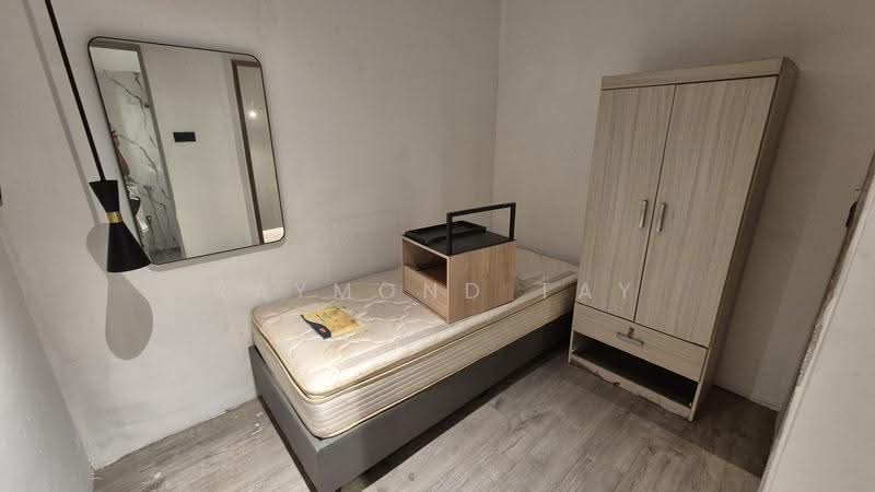 5-bedroom Unit near Little India MRT, Farrer Park / Serangoon Rd, 5 Bedrooms, 720 sqft, Shophouse For Rent, by Raymond Tay, 500290774 - PropertyGuru.com.sg