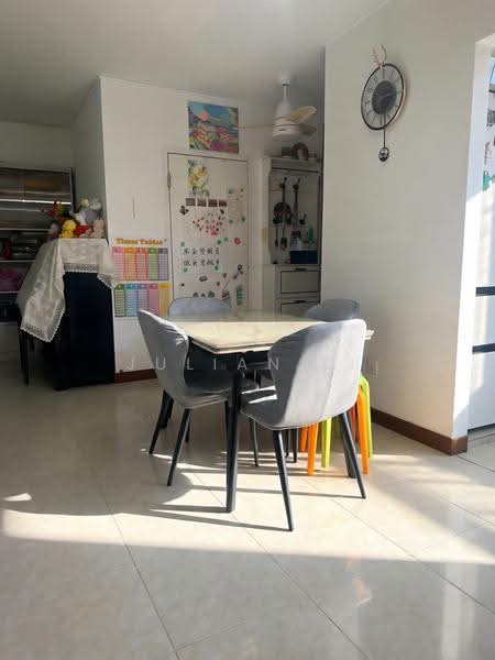 272D Sengkang Central, 272D Sengkang Central, Hougang / Punggol / Sengkang, 3 Bedrooms, 969 sqft, HDB Flat For Sale, by Julian Li, 500290777 - Dining Room - PropertyGuru.com.sg