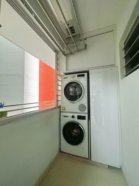 272D Sengkang Central, 272D Sengkang Central, Hougang / Punggol / Sengkang, 3 Bedrooms, 969 sqft, HDB Flat For Sale, by Julian Li, 500290777 - Balcony - PropertyGuru.com.sg