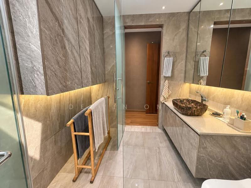 Seasons Park, 491 Yio Chu Kang Road, Mandai / Upper Thomson, 2 Bedrooms, 1,109 sqft, Condominium For Sale, by Delvin Ong, 500290795 - Bathroom - PropertyGuru.com.sg
