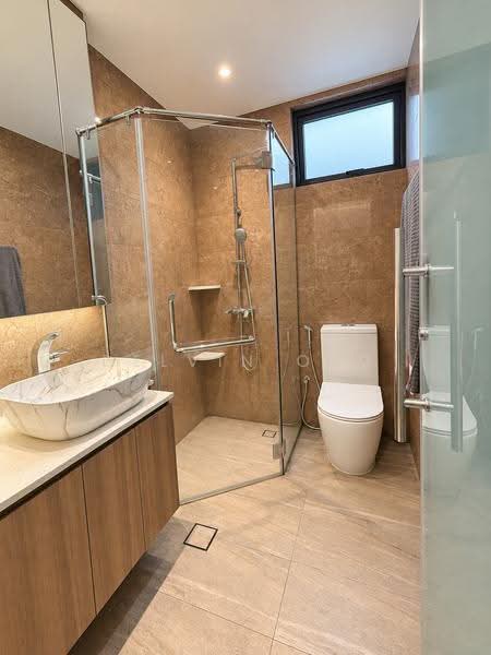 Seasons Park, 491 Yio Chu Kang Road, Mandai / Upper Thomson, 2 Bedrooms, 1,109 sqft, Condominium For Sale, by Delvin Ong, 500290795 - Bathroom - PropertyGuru.com.sg