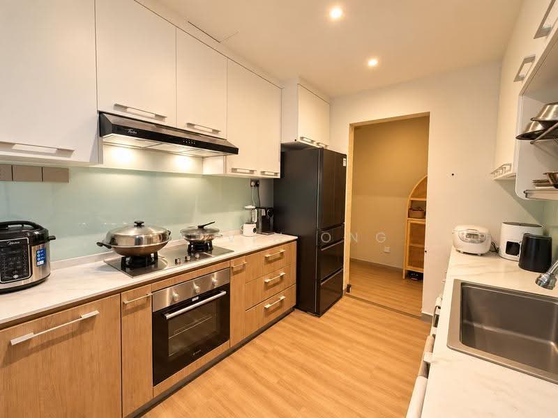 Seasons Park, 491 Yio Chu Kang Road, Mandai / Upper Thomson, 2 Bedrooms, 1,109 sqft, Condominium For Sale, by Delvin Ong, 500290795 - Kitchen - PropertyGuru.com.sg