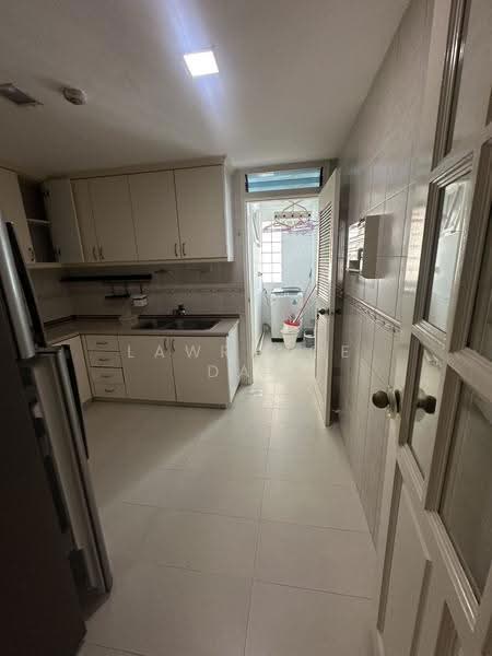 Monarchy Apartments, 51 Mandalay Road, Newton / Novena, Room Rental, 150 sqft, Apartment For Rent, by Lawrence Dai, 500290816 - Kitchen - PropertyGuru.com.sg