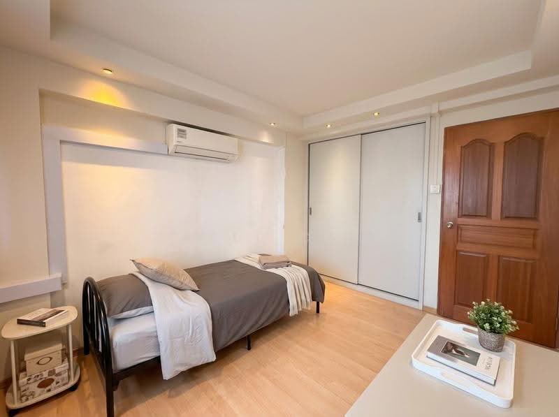 220 Lorong 8 Toa Payoh, 220 Lorong 8 Toa Payoh, Balestier / Toa Payoh, 3 Bedrooms, 882 sqft, HDB Flat For Rent, by Rell Cai, 500290826 - Bedroom - PropertyGuru.com.sg
