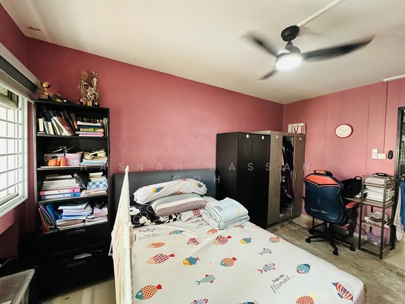 816 Jurong West Street 81, 816 Jurong West Street 81, Boon Lay / Jurong / Tuas, 3 Bedrooms, 1,152 sqft, HDB Flat For Sale, by Hasnah Hassan Goh, 500290831 - Bedroom - PropertyGuru.com.sg