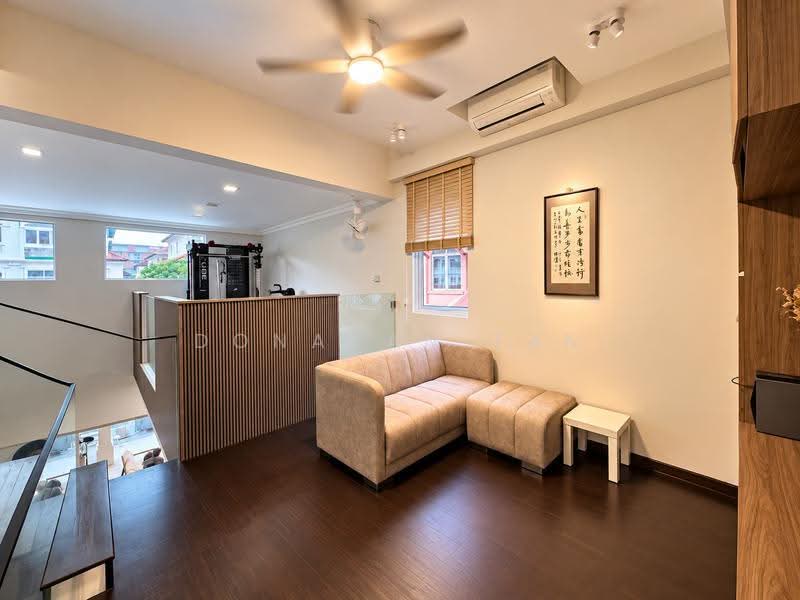 Loyang Villas, Loyang Rise, Changi Airport / Changi Village, 4 Bedrooms, 2,152 sqft, Corner Terrace For Sale, by Donavan Tan, 500290832 - Living Room - PropertyGuru.com.sg