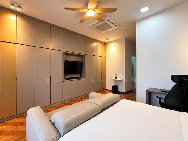 Loyang Villas, Loyang Rise, Changi Airport / Changi Village, 4 Bedrooms, 2,152 sqft, Corner Terrace For Sale, by Donavan Tan, 500290832 - Bedroom - PropertyGuru.com.sg