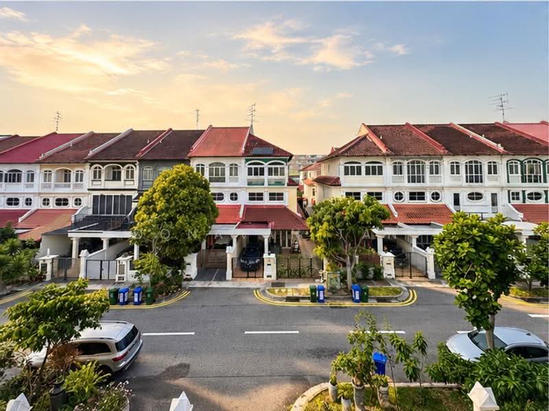 Loyang Villas, Loyang Rise, Changi Airport / Changi Village, 4 Bedrooms, 2,152 sqft, Corner Terrace For Sale, by Donavan Tan, 500290832 - Exterior - PropertyGuru.com.sg