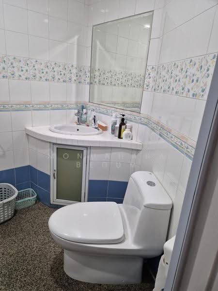 Boon Teck Towers, 41 Boon Teck Road, Balestier / Toa Payoh, Room Rental, 460 sqft, Condominium For Rent, by Monuahara Begum, 500290838 - Bathroom - PropertyGuru.com.sg