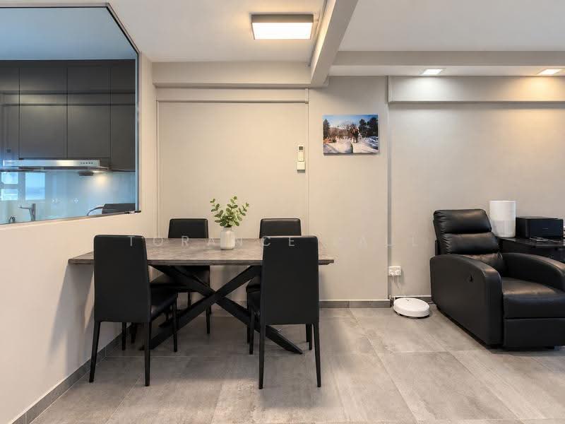 704 Bedok Reservoir Road, 704 Bedok Reservoir Road, Bedok / Upper East Coast, 2 Bedrooms, 732 sqft, HDB Flat For Sale, by Torance Paul, 500290849 - Dining area - PropertyGuru.com.sg