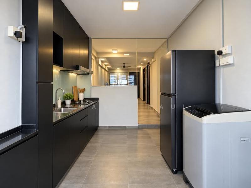 704 Bedok Reservoir Road, 704 Bedok Reservoir Road, Bedok / Upper East Coast, 2 Bedrooms, 732 sqft, HDB Flat For Sale, by Torance Paul, 500290849 - Kitchen - PropertyGuru.com.sg