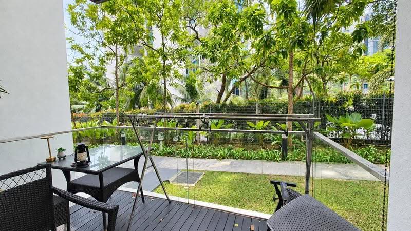Holland Residences, 5 Taman Warna, Tanglin / Holland / Bukit Timah, 2 Bedrooms, 958 sqft, Condominium For Sale, by Irene Tan, 500290857 - Balcony - PropertyGuru.com.sg