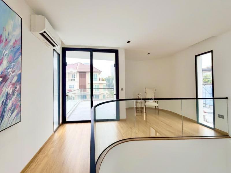 Freehold Bungalow Siglap, Pool and Lift, East Coast / Marine Parade, 5 Bedrooms, 4,343 sqft, Bungalow House For Sale, by Chloe Lim, 500290861 - Interior - PropertyGuru.com.sg