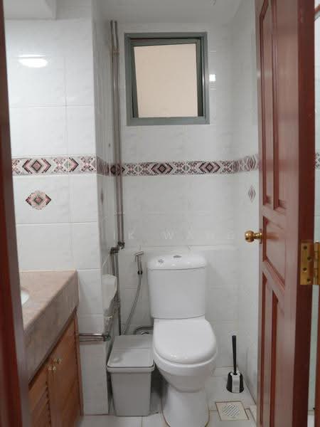 Aspen Heights, 263 River Valley Road, Orchard / River Valley, Room Rental, 132 sqft, Condominium For Rent, by Erik Wang, 500290878 - Bathroom - PropertyGuru.com.sg