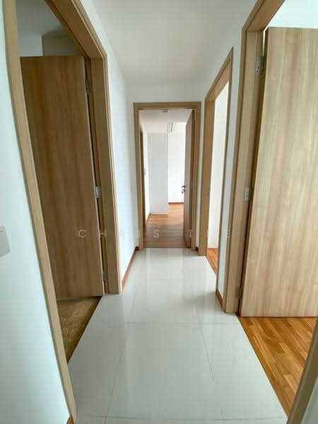 Caspian, 50 Lakeside Drive, Boon Lay / Jurong / Tuas, 3 Bedrooms, 1,001 sqft, Condominium For Sale, by Chris Tee, 500290884 - Corridor - PropertyGuru.com.sg