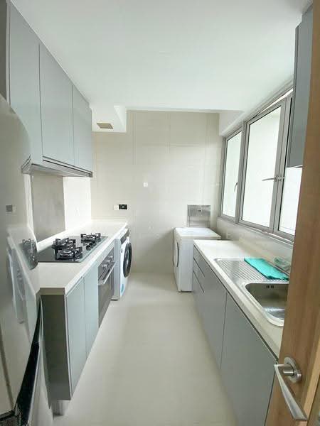 Caspian, 50 Lakeside Drive, Boon Lay / Jurong / Tuas, 3 Bedrooms, 1,001 sqft, Condominium For Sale, by Chris Tee, 500290884 - Kitchen - PropertyGuru.com.sg