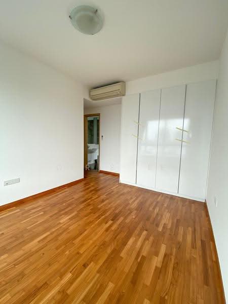 Caspian, 50 Lakeside Drive, Boon Lay / Jurong / Tuas, 3 Bedrooms, 1,001 sqft, Condominium For Sale, by Chris Tee, 500290884 - Bedroom - PropertyGuru.com.sg