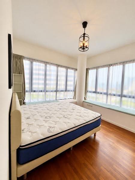 The Interlace, 180 Depot Road, Harbourfront / Telok Blangah, 2 Bedrooms, 807 sqft, Condominium For Sale, by Chris Koo, 500290893 - Master Bedroom - PropertyGuru.com.sg
