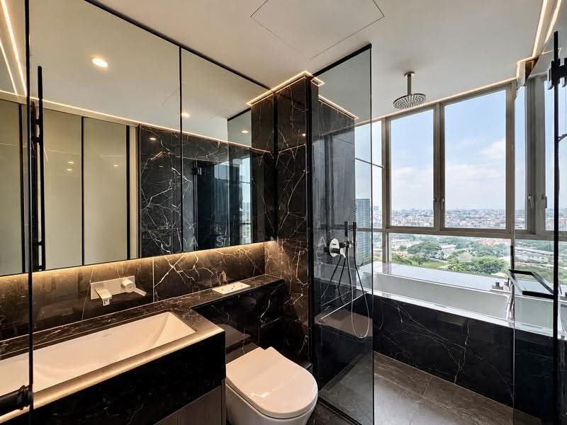 One Amber, 3 Amber Gardens, East Coast / Marine Parade, 3 Bedrooms, 1,227 sqft, Condominium For Sale, by Jason Ang, 500290898 - Master bathroom - PropertyGuru.com.sg