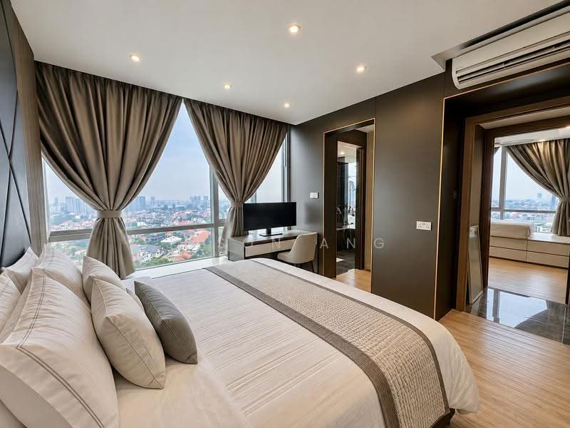 One Amber, 3 Amber Gardens, East Coast / Marine Parade, 3 Bedrooms, 1,227 sqft, Condominium For Sale, by Jason Ang, 500290898 - Master bedroom - PropertyGuru.com.sg