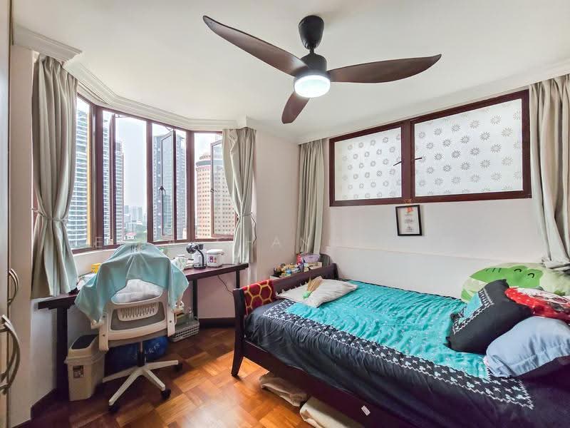 Birmingham Mansions, 130 Thomson Road, Newton / Novena, 4 Bedrooms, 1,711 sqft, Apartment For Sale, by Ella Chang 张慧媄, 500290899 - Bedroom - PropertyGuru.com.sg