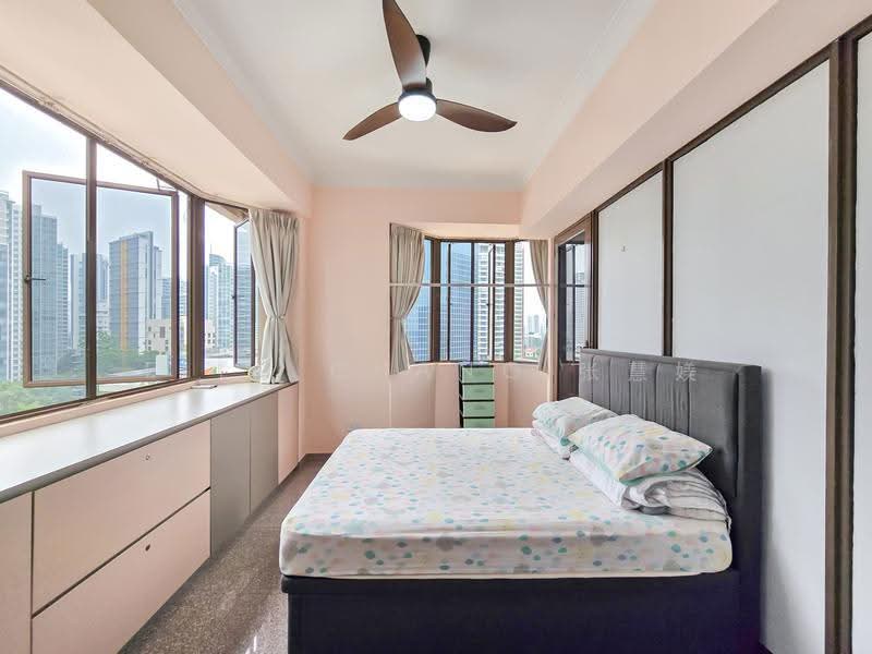 Birmingham Mansions, 130 Thomson Road, Newton / Novena, 4 Bedrooms, 1,711 sqft, Apartment For Sale, by Ella Chang 张慧媄, 500290899 - Bedroom - PropertyGuru.com.sg