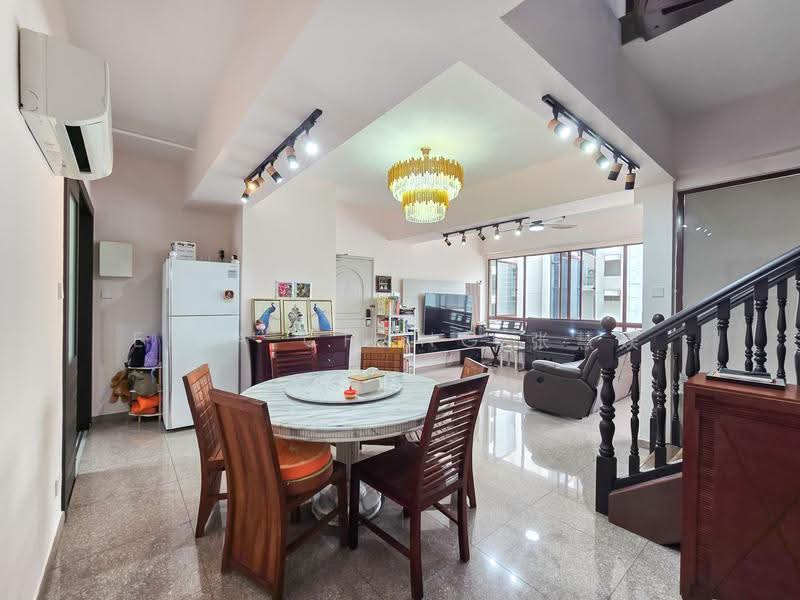 Birmingham Mansions, 130 Thomson Road, Newton / Novena, 4 Bedrooms, 1,711 sqft, Apartment For Sale, by Ella Chang 张慧媄, 500290899 - Dining Room - PropertyGuru.com.sg