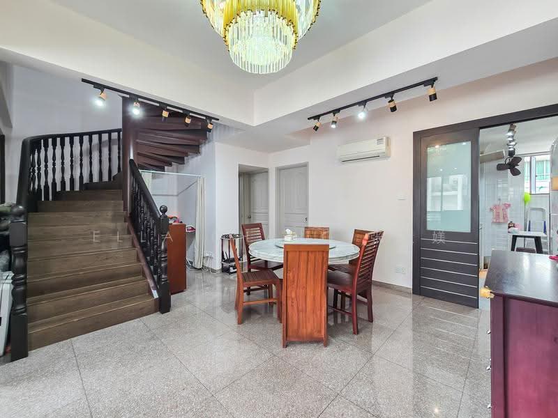 Birmingham Mansions, 130 Thomson Road, Newton / Novena, 4 Bedrooms, 1,711 sqft, Apartment For Sale, by Ella Chang 张慧媄, 500290899 - Dining Room - PropertyGuru.com.sg