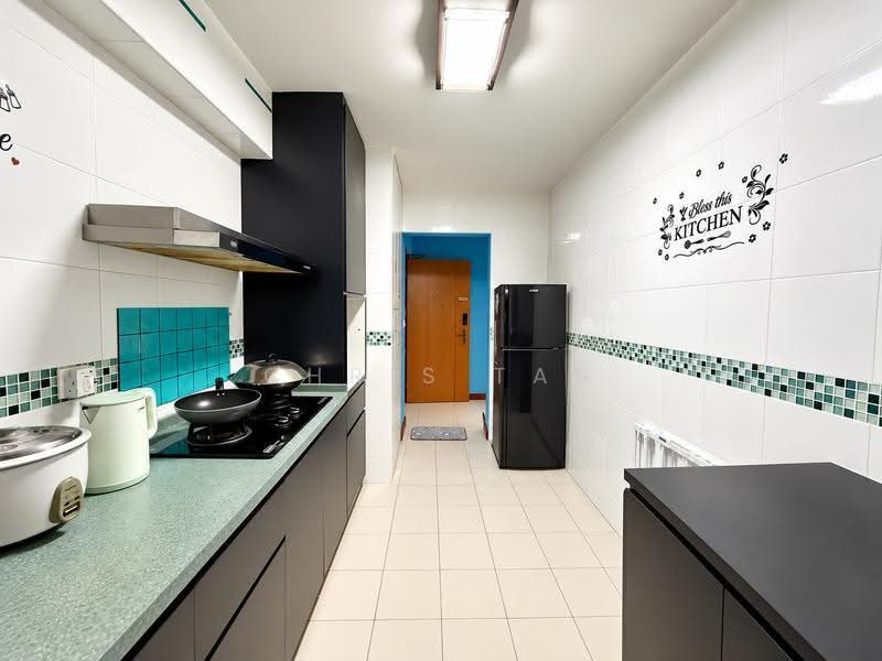 315C Yishun Greenwalk, 315C Yishun Avenue 9, Sembawang / Yishun, 3 Bedrooms, 990 sqft, HDB Flat For Sale, by Chris Tan, 500290904 - Kitchen - PropertyGuru.com.sg