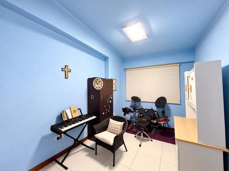 315C Yishun Greenwalk, 315C Yishun Avenue 9, Sembawang / Yishun, 3 Bedrooms, 990 sqft, HDB Flat For Sale, by Chris Tan, 500290904 - Study - PropertyGuru.com.sg