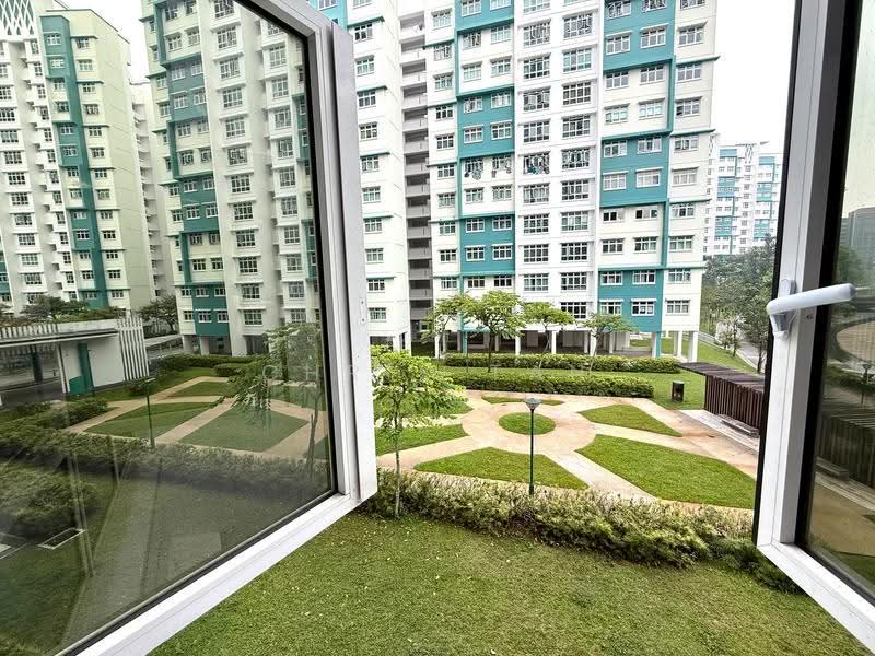 315C Yishun Greenwalk, 315C Yishun Avenue 9, Sembawang / Yishun, 3 Bedrooms, 990 sqft, HDB Flat For Sale, by Chris Tan, 500290904 - Exterior - PropertyGuru.com.sg