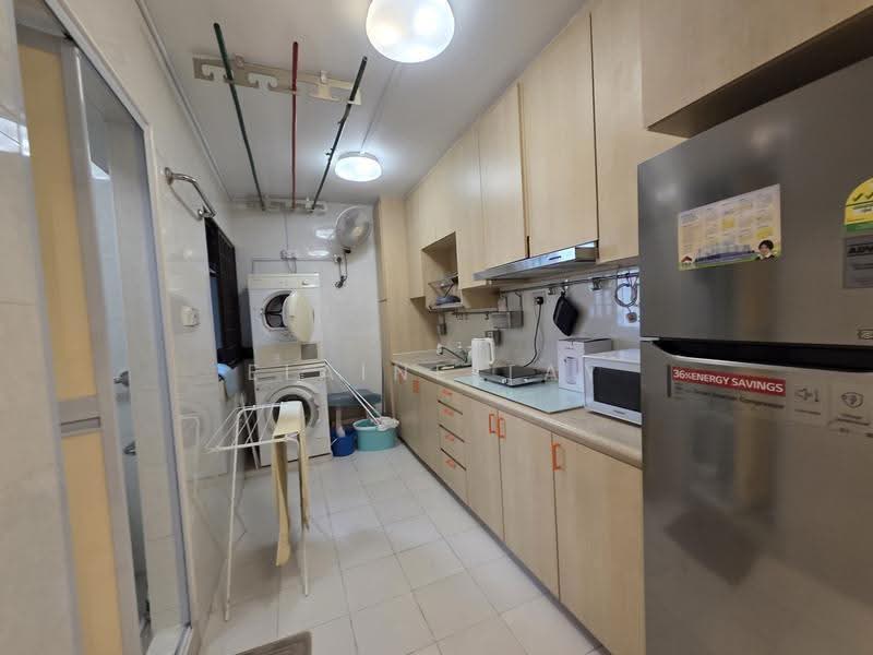 18 Cantonment Close, 18 Cantonment Close, Chinatown / Tanjong Pagar, 2 Bedrooms, 698 sqft, HDB Flat For Rent, by Elaine Tay, 500290922 - Kitchen - PropertyGuru.com.sg