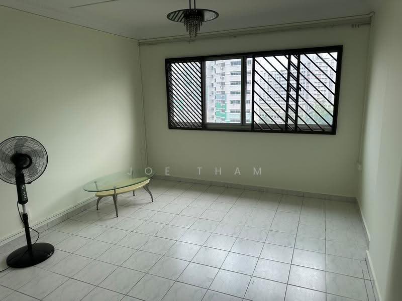 826 Jurong West Street 81, 826 Jurong West Street 81, Boon Lay / Jurong / Tuas, 3 Bedrooms, 1,302 sqft, HDB Flat For Rent, by Joe Tham, 500290923 - Living Room - PropertyGuru.com.sg