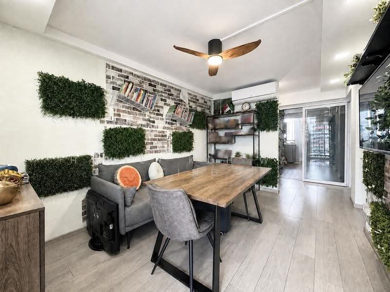 36 Circuit Road, 36 Circuit Road, Macpherson / Potong Pasir, 2 Bedrooms, 678 sqft, HDB Flat For Rent, by Hayley Koh Wan Ting, 500290929 - Living Room - PropertyGuru.com.sg